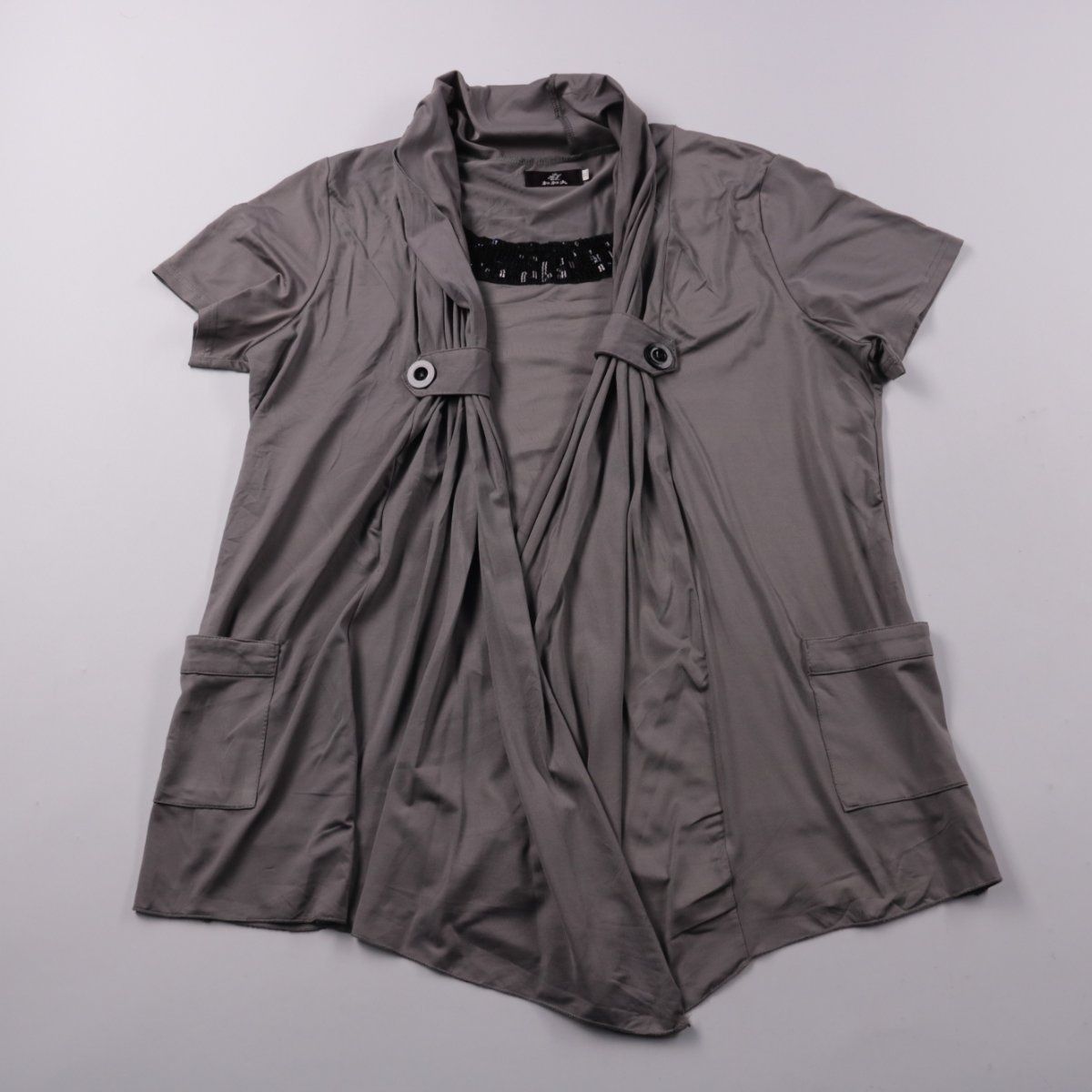 блузка не указано