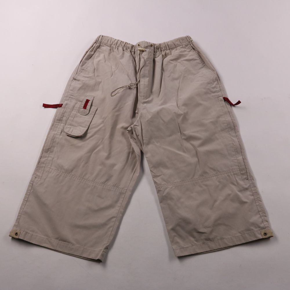 шорты не указано