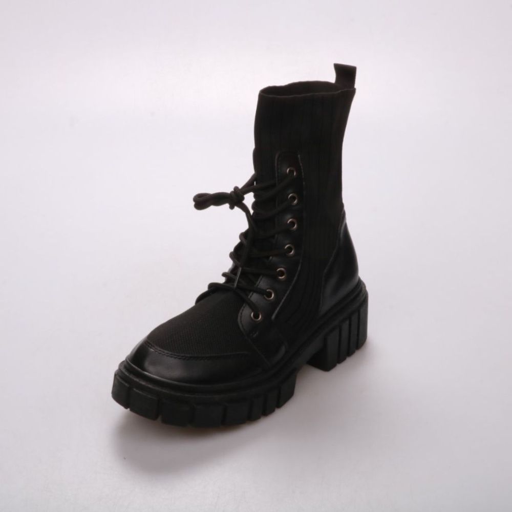 ботинки не указано