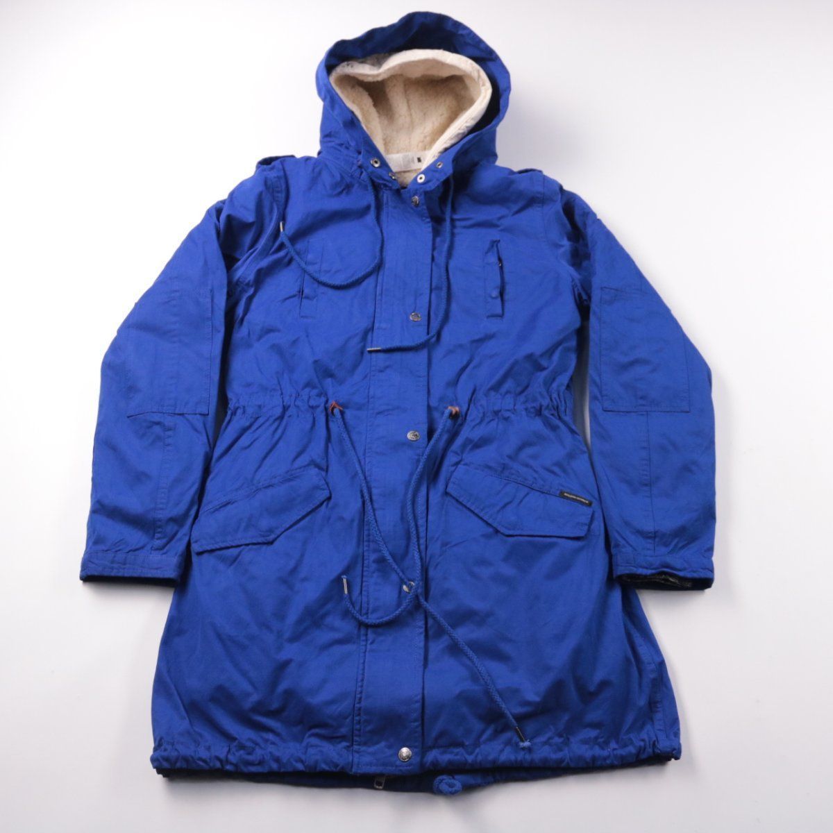 парка Maison Scotch