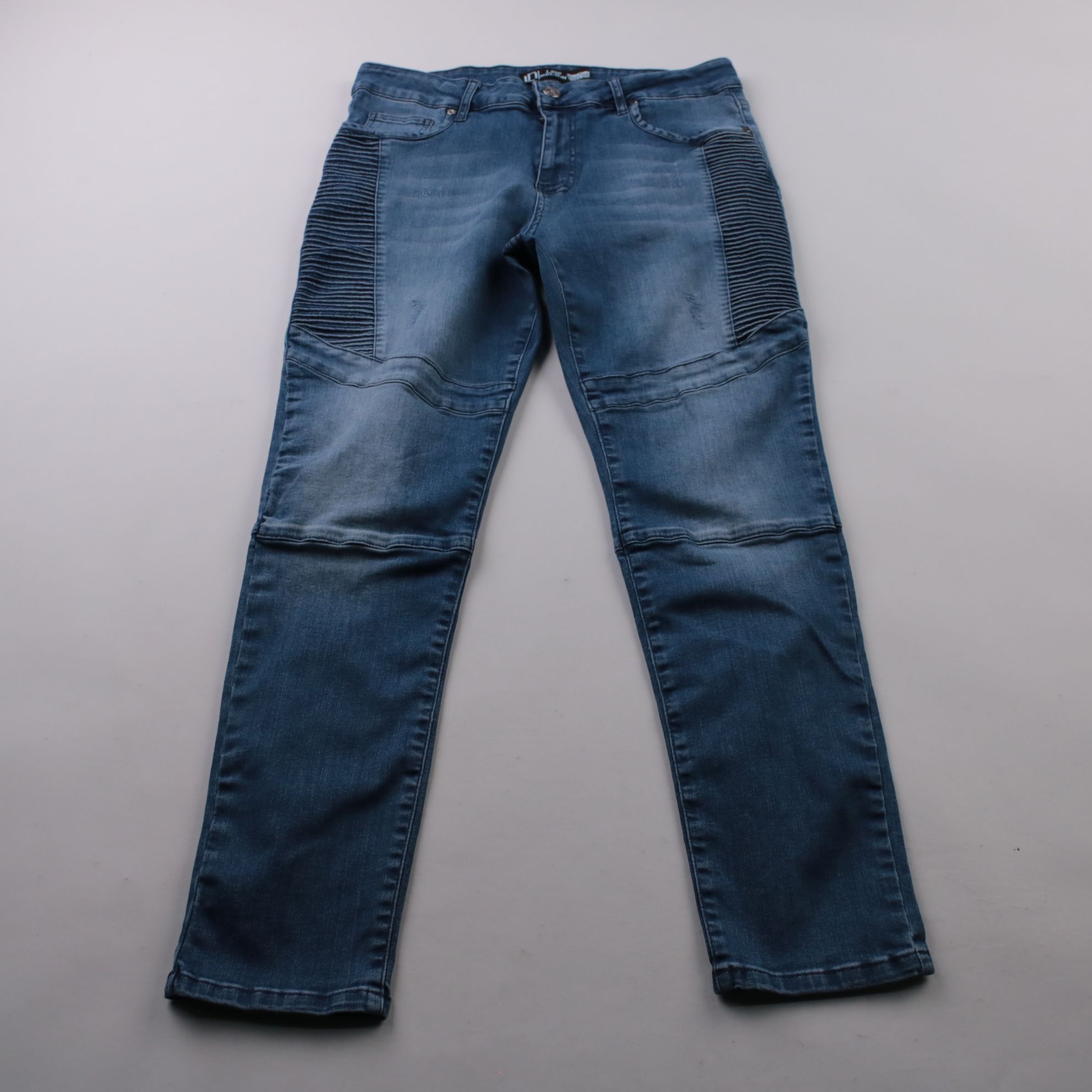 джинсы Leif Nelson