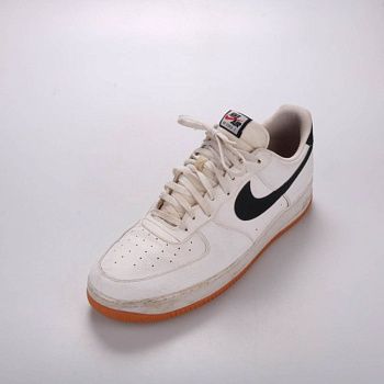 кроссовки Nike