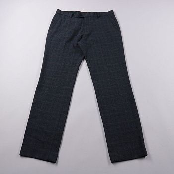 брюки не указано