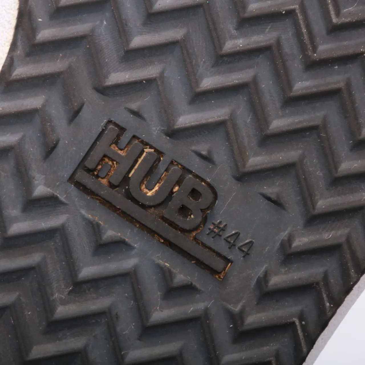 кроссовки HUB