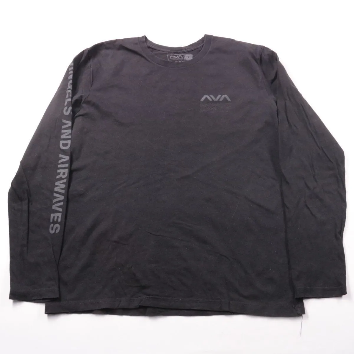 футболка AVA